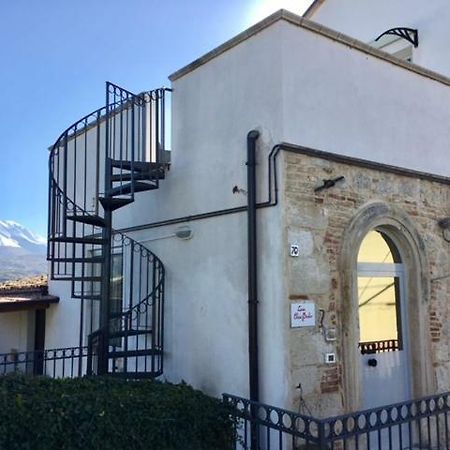 Вилла Casa Elvira Basilico San Valentino in Abruzzo Citeriore Экстерьер фото